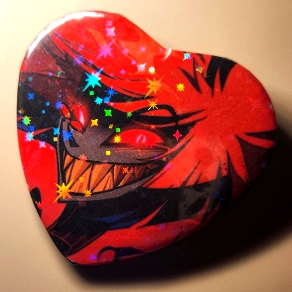 Alastor Button - Picture 1 of 2